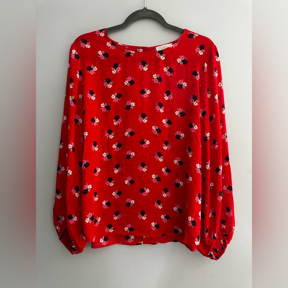 Loft Outlet red blouse with floral pattern, size medium